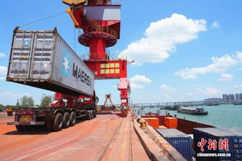 首試江海聯(lián)運 江西新干箱包加速出口農產品生產