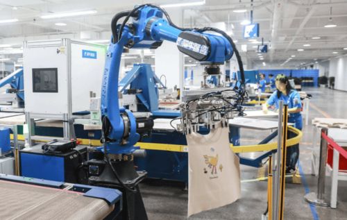 BAT與運(yùn)營(yíng)商 在TOB工程服務(wù)賽道的正面交鋒與融合新趨勢(shì)